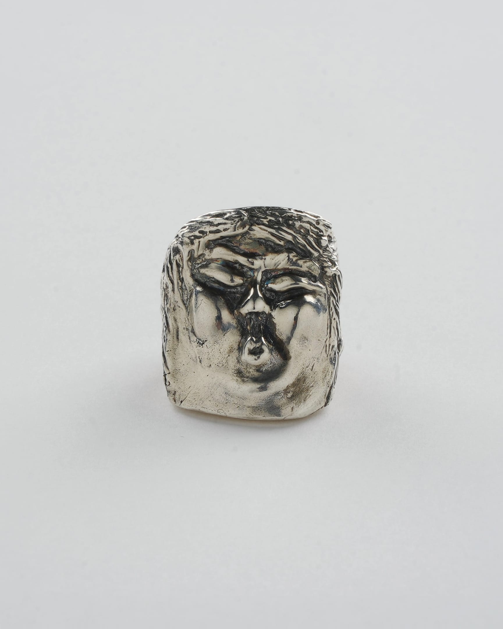 Aeolus, Silver face ring, view 2